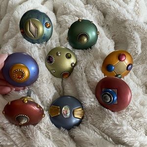 Vintage dresser knobs